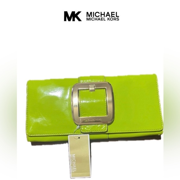 MICHAEL Michael Kors Women’s Sutton Leather Clutch, Lime - Picture 16 of 16